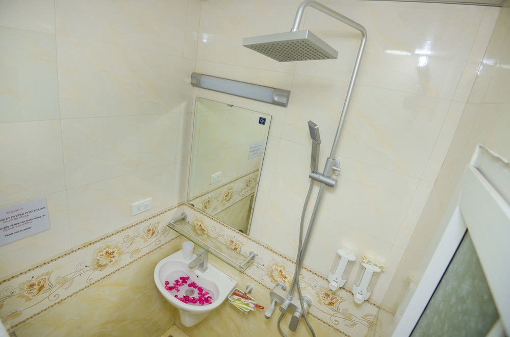 Hanoi Old Town Palace Guest House 28/45