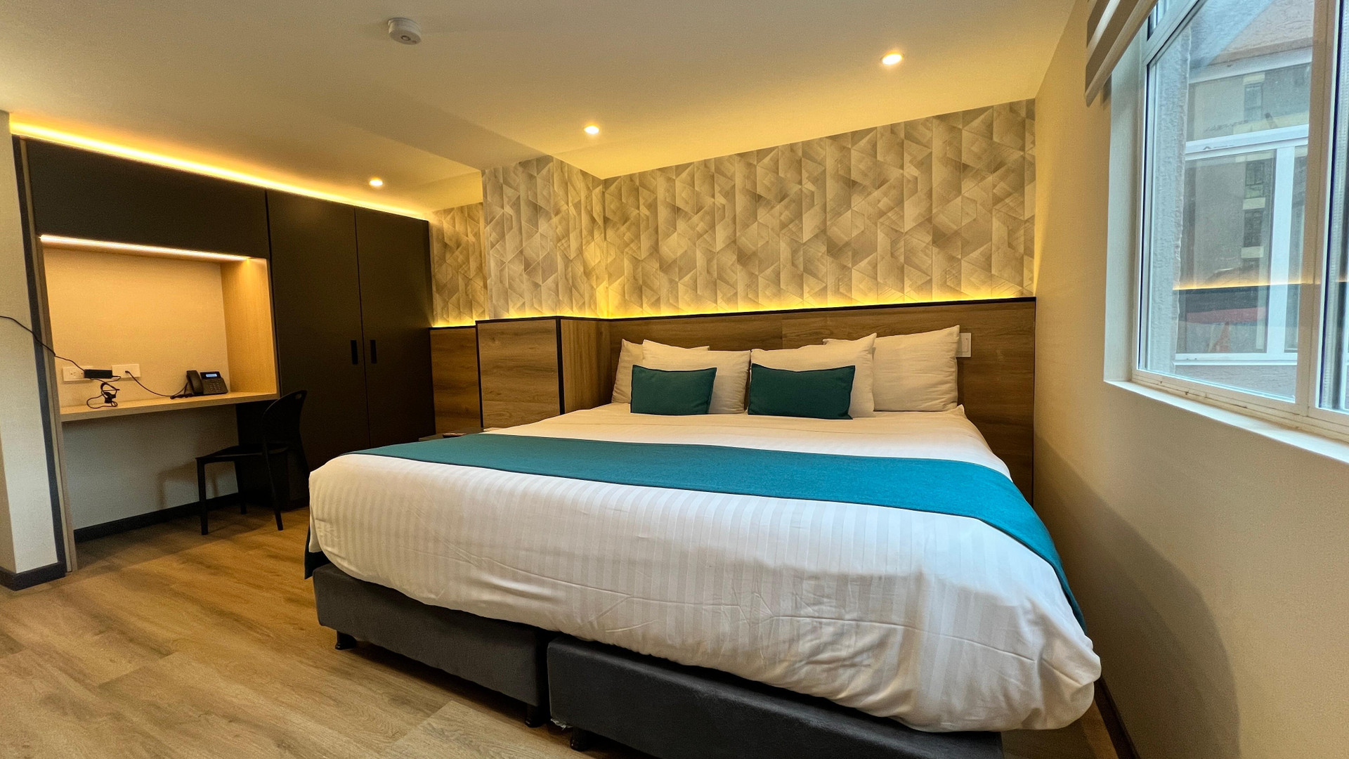 Deluxe, Double Bed, with View