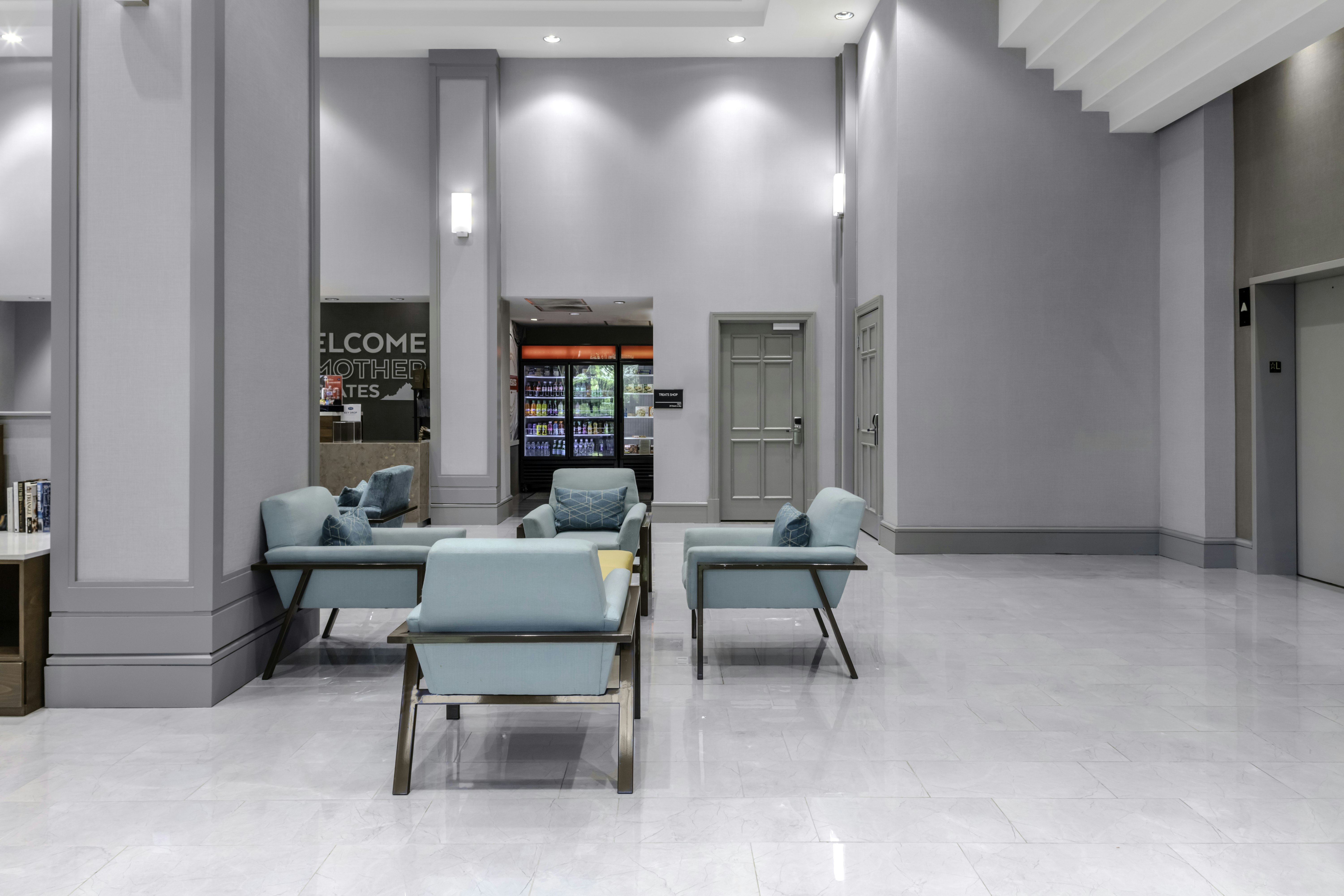 Lobby at Hampton Inn & Suites Arlington Crystal City DCA, ARLINGTON - VA