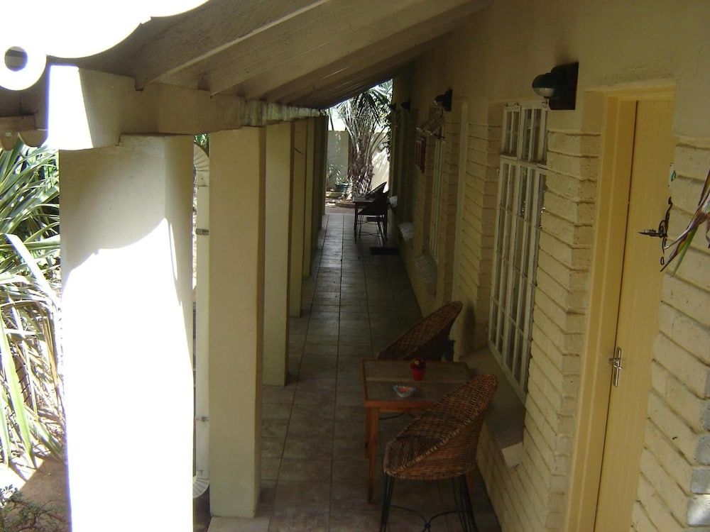 Ladybrand Guest House 15/50