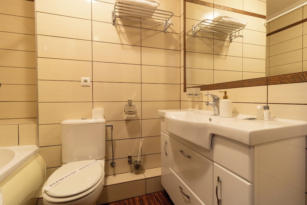 KLASSIK HOTEL 73/73
