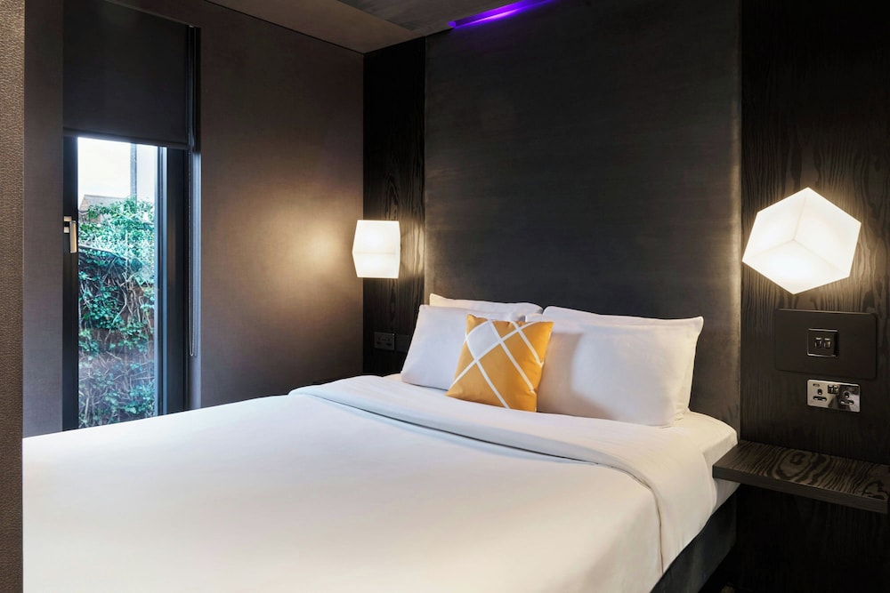 Bloc Hotel Birmingham 17/50