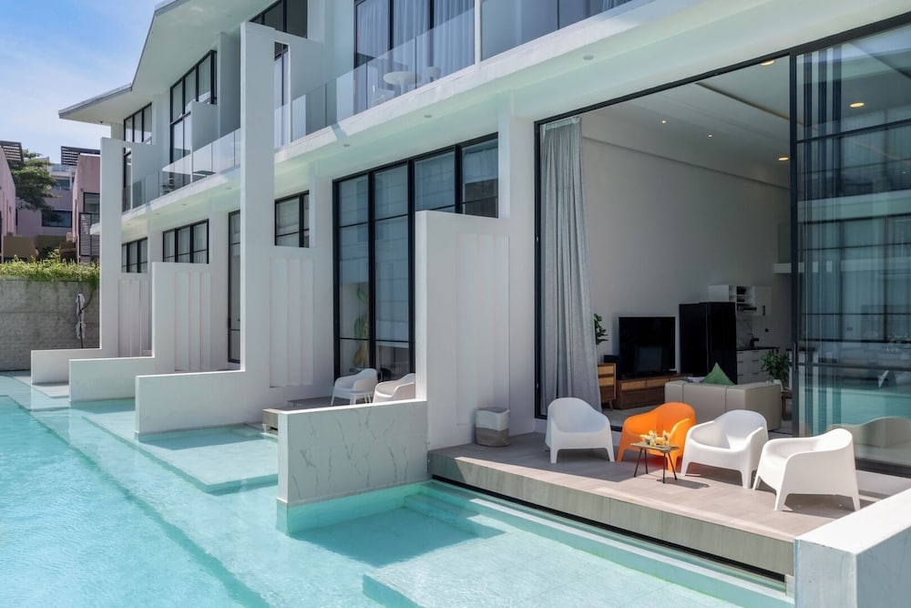 Zen Style Pool Access Townhouse 2/50