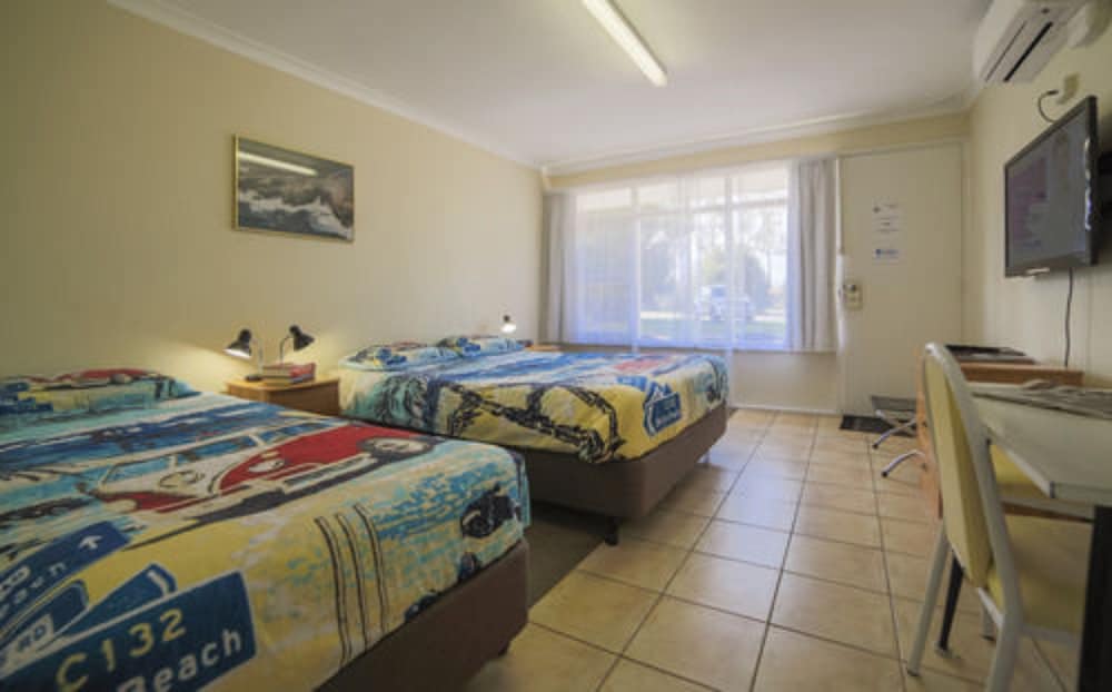 Emu Point Motel 18/70