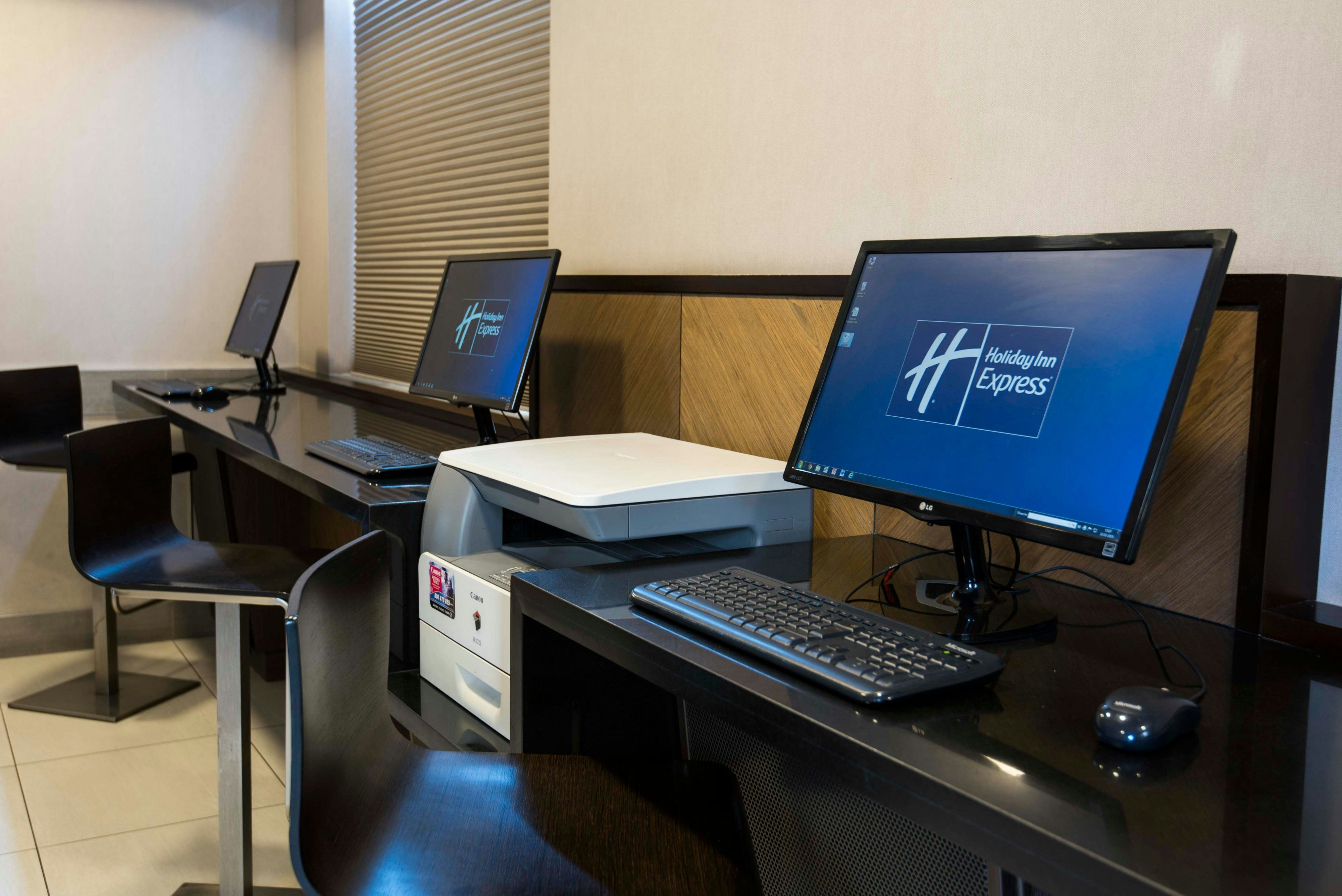 HOLIDAY INN EXPRESS ANTOFAGASTA 57/66