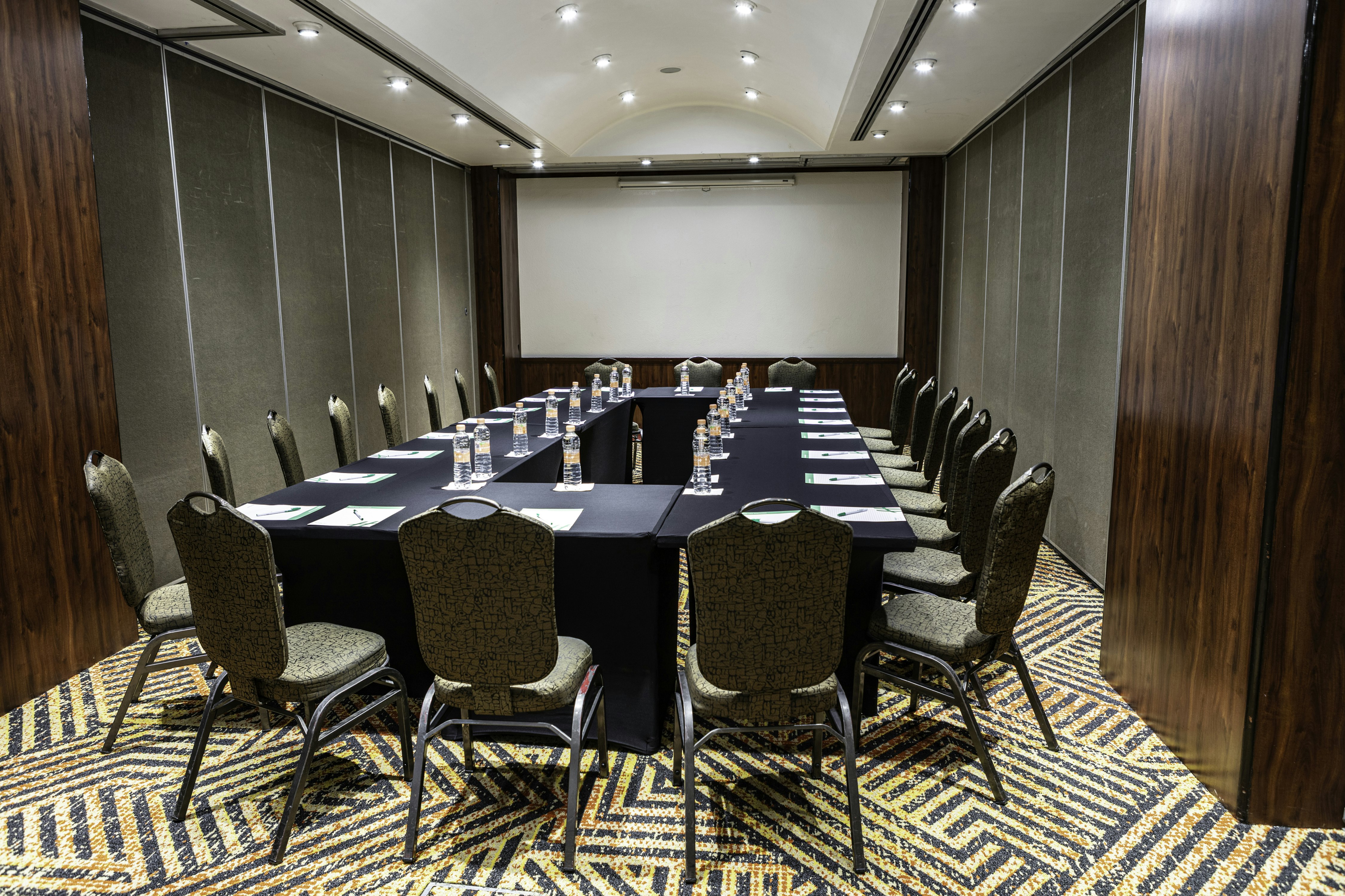 Holiday Inn Ciudad de Mexico Trade Center 70/80