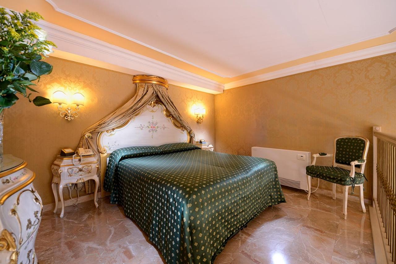 Superior, Double or Twin Bed, Two Story