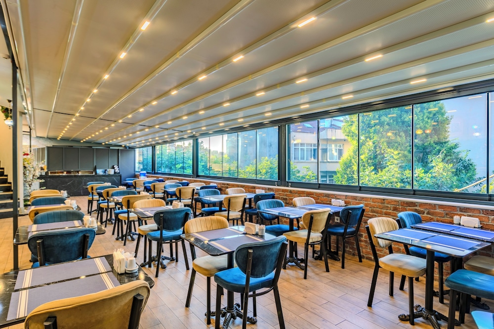 Sultan Hamit Hotel 43/57