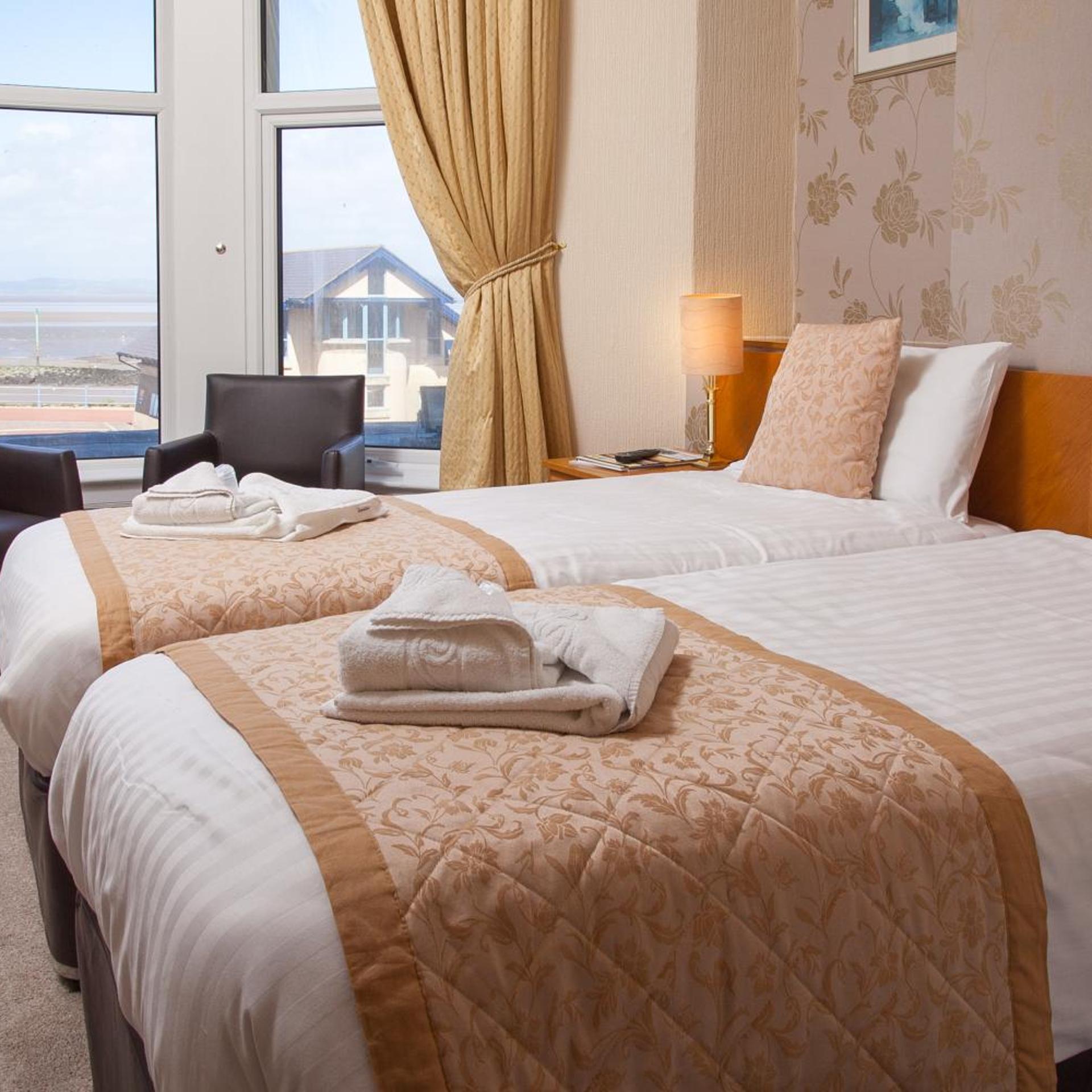 غرفة ديلوكس بسرير مزدوج أو سريرين منفصلين بإطلالة على البحر، The Auckland Hotel 2/3