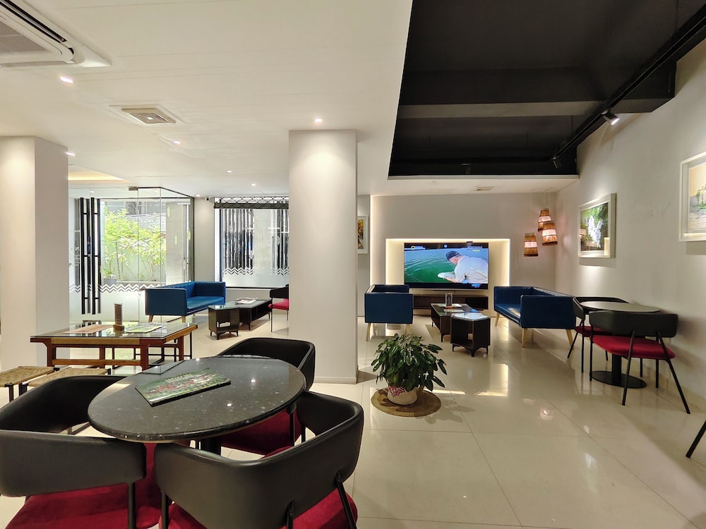 Hotel Nandini 52/70