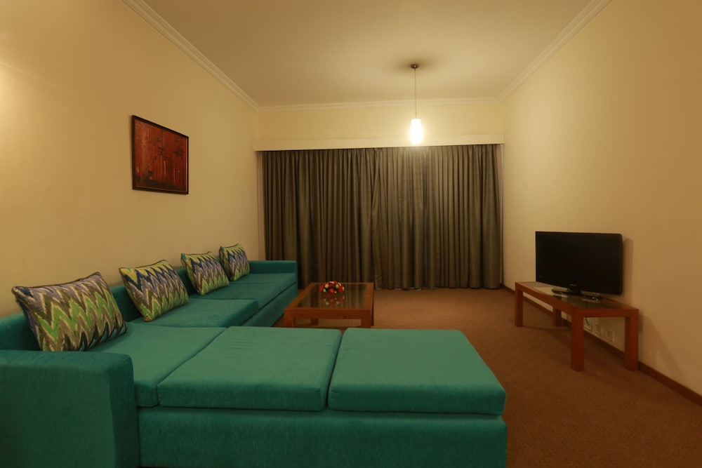 The Avenue Regent 36/58