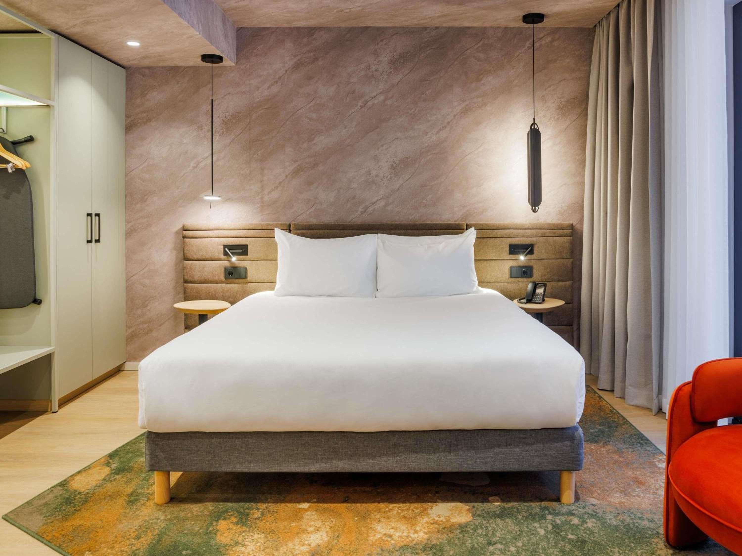 STUDIO, KING BED, TERRACE