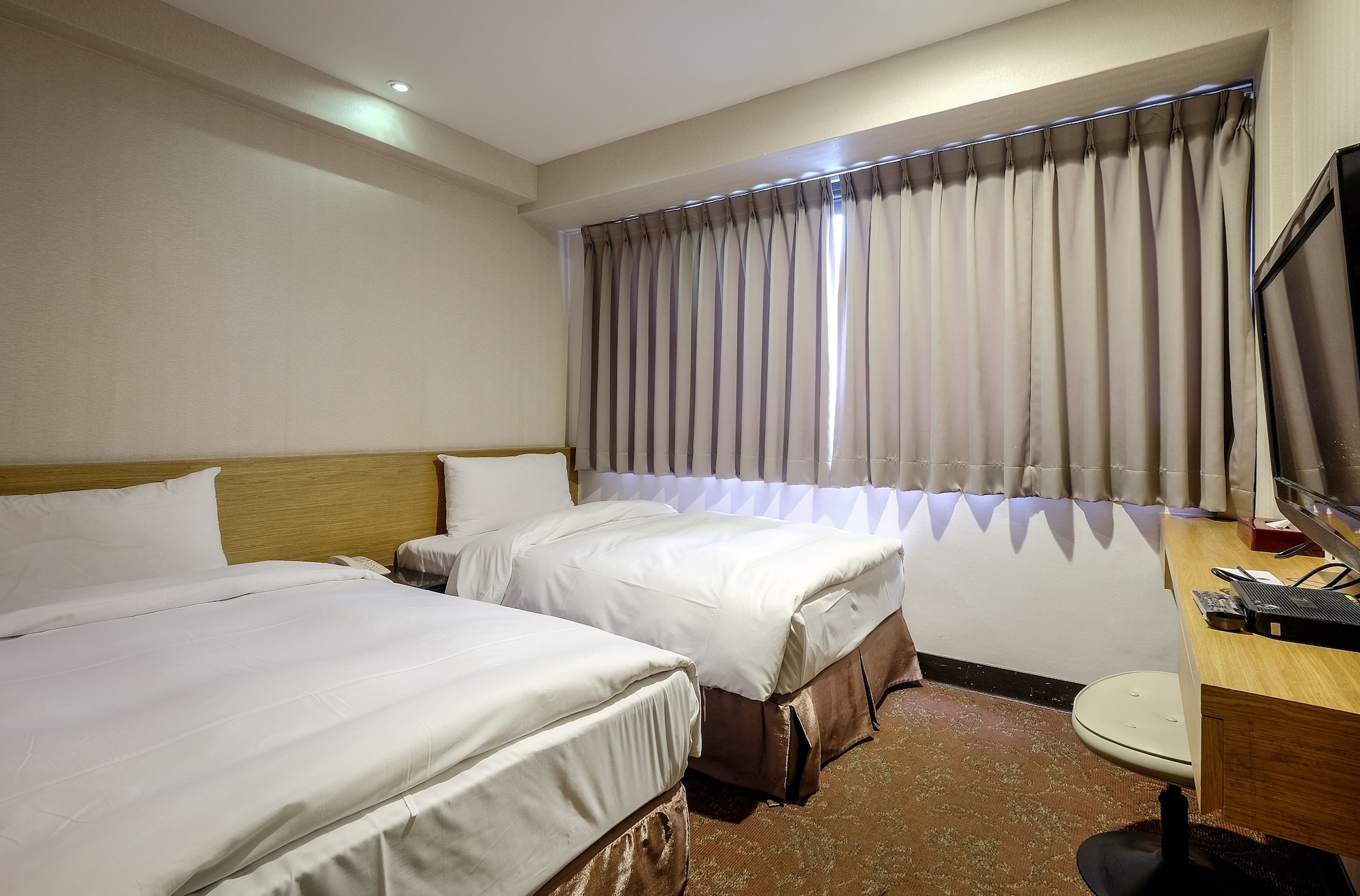 STANDARD, TWIN BEDS