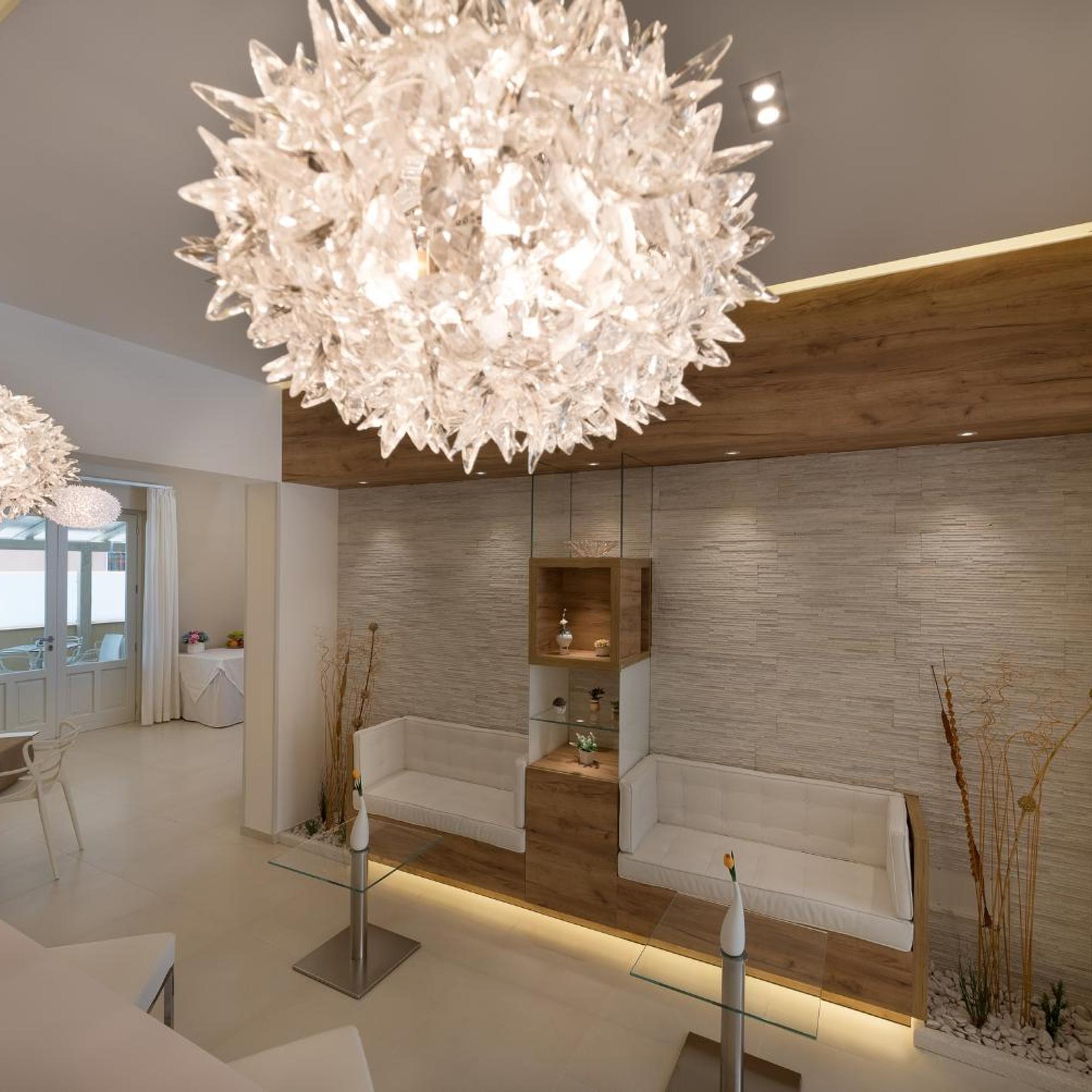 Artemide Hotel 25/50