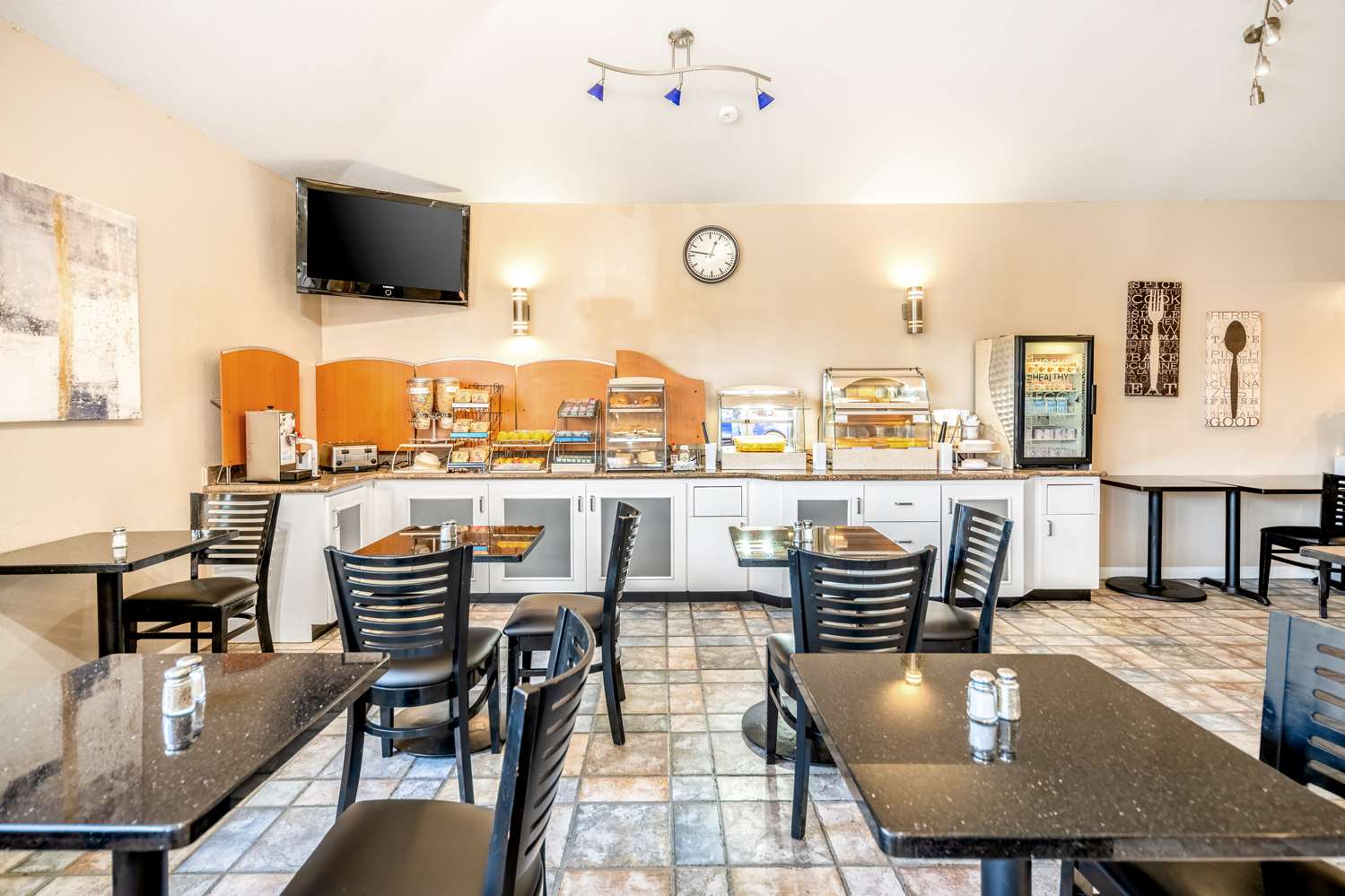 SureStay Plus Hotel by Best Western San Jose Central City 6/9
