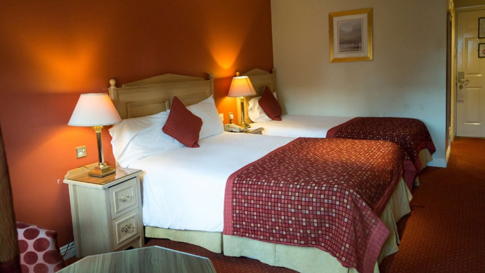 NEWGRANGE HOTEL 9/60