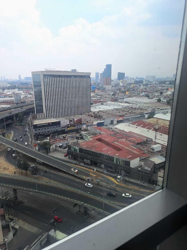 Novotel Mexico City Toreo 3/50