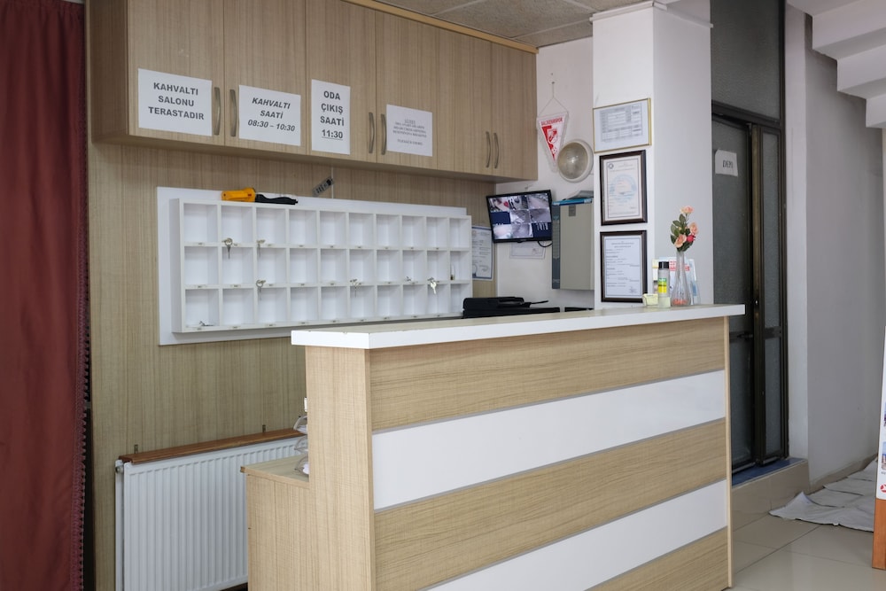 Ozsoy Hotel 8/45