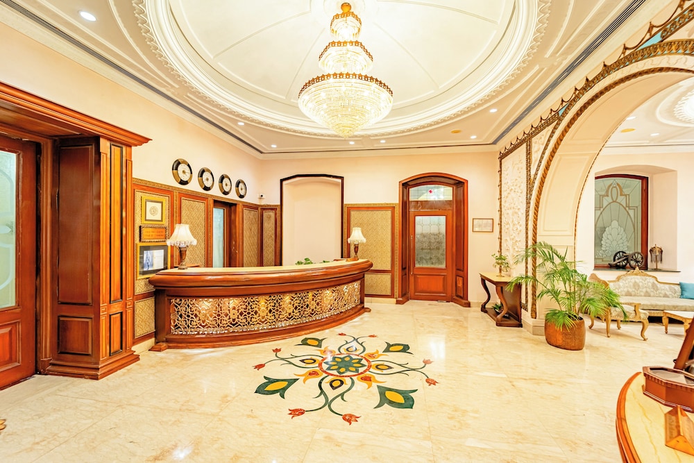 Noor Us Sabah Palace 7/45