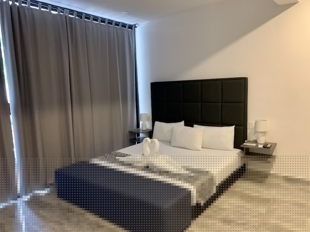 SILVERSANDS Hotel Boutique 5Th Ave 16/68