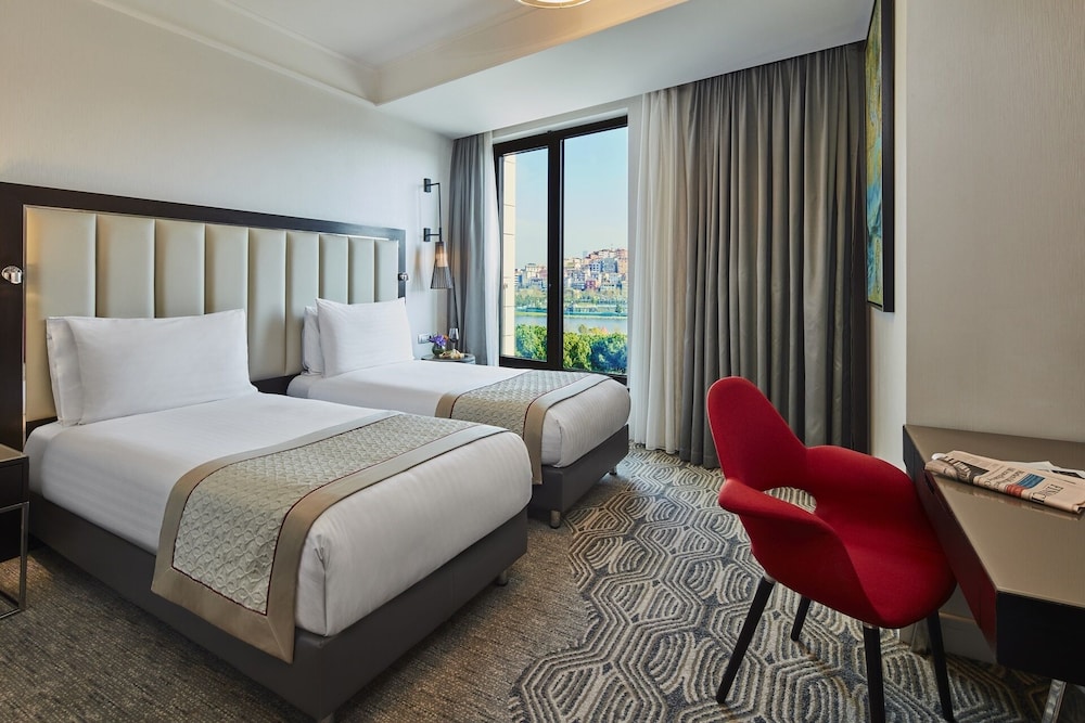 Movenpick Hotel Istanbul Golden Horn 31/89