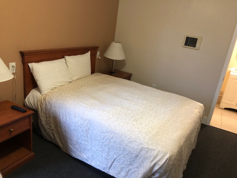 Motel6 Santa Cruz, CA 18/56