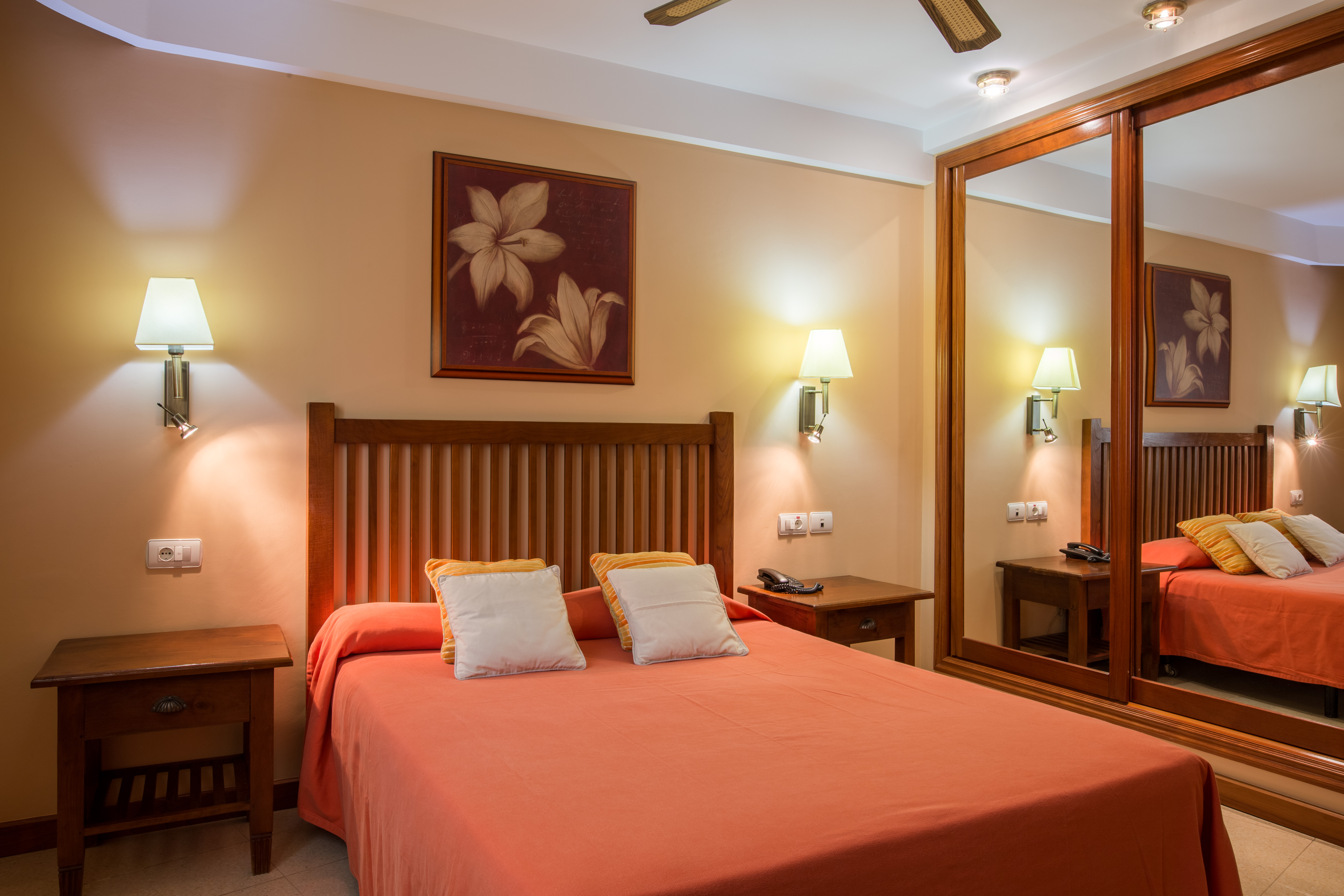 Galeon Hotel 9/41