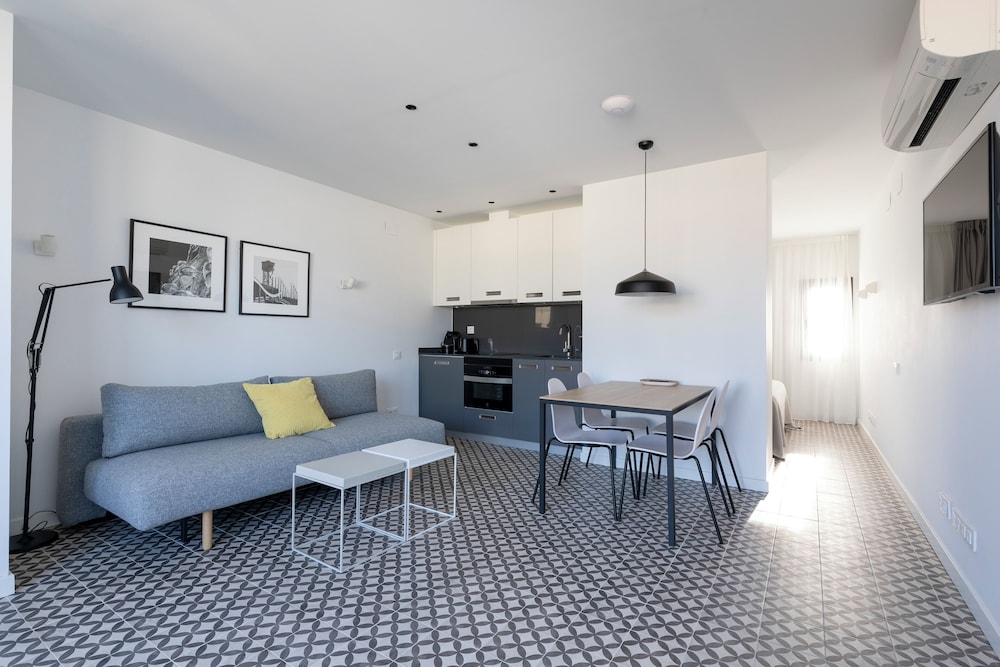Aspasios Poblenou Apartments 26/50