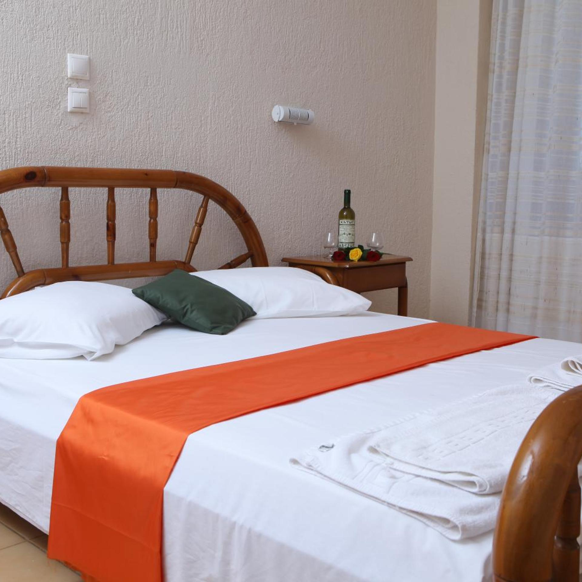 Room, Double or Twin Bed