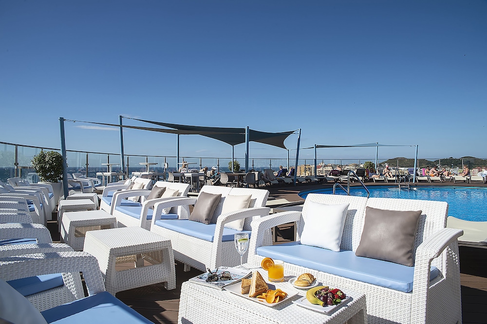 Pierre Vacances El Puerto Hotel 47/59
