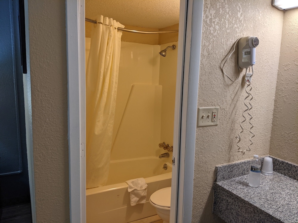 Motel6 Effingham, IL 45/50
