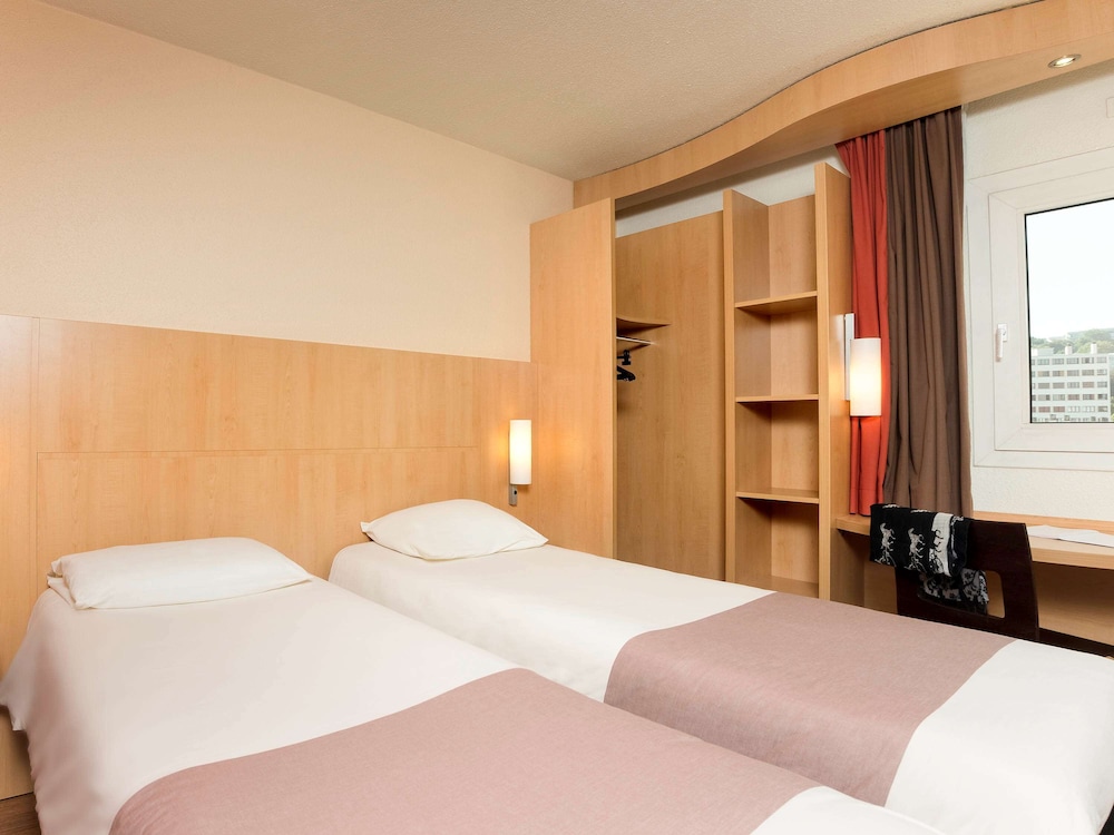Ibis Paris Issy Les Moulineaux Val de Seine 11/72