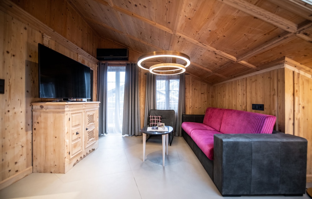 Tradition Julen Hotel 42/62