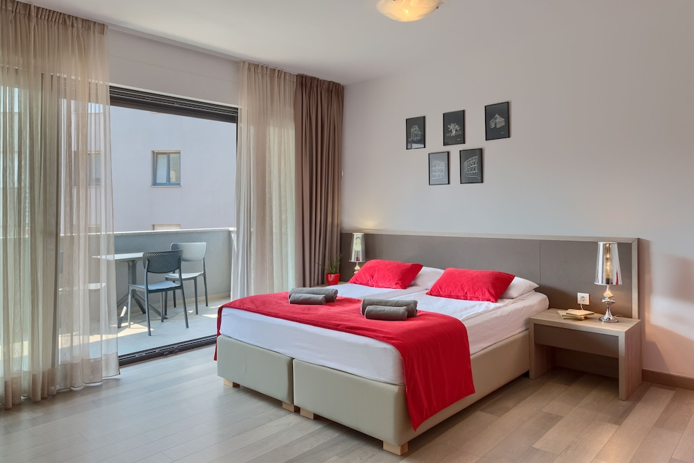 Pula City Center Accommodation 7/50
