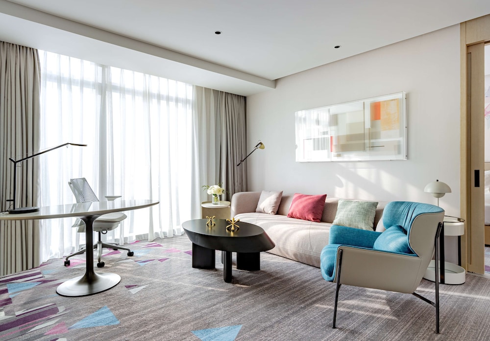 Hilton Garden Inn Shenzhen World Exhibition & Convention Center 32/48