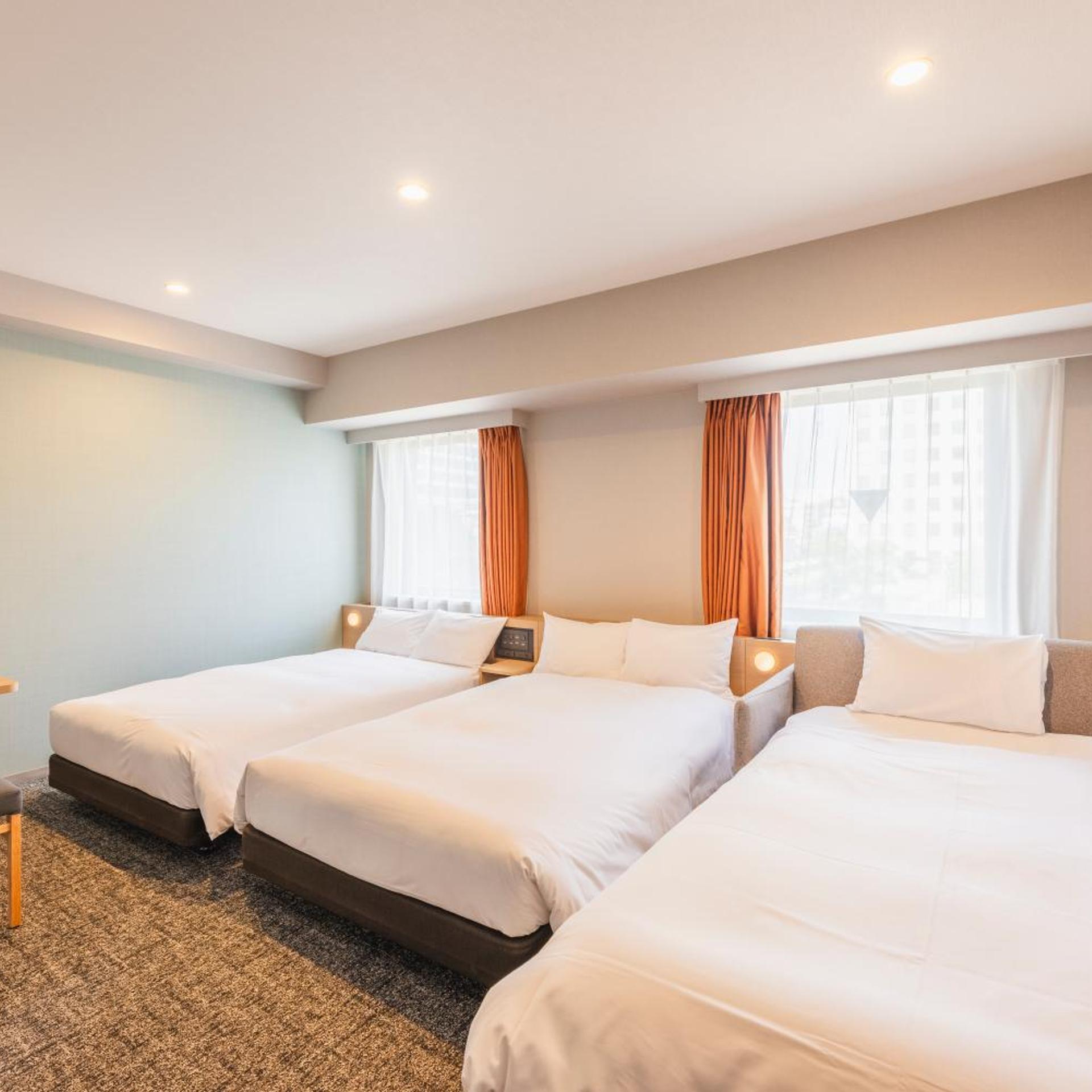 Universal, Standard, Twin Beds