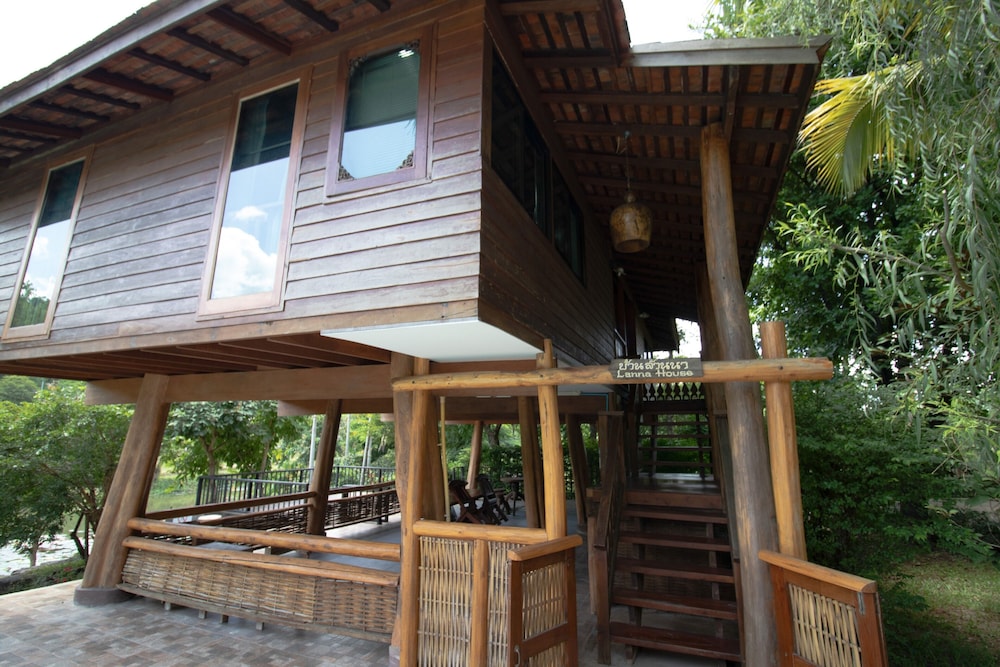 Royal Train Garden Resort 5/50