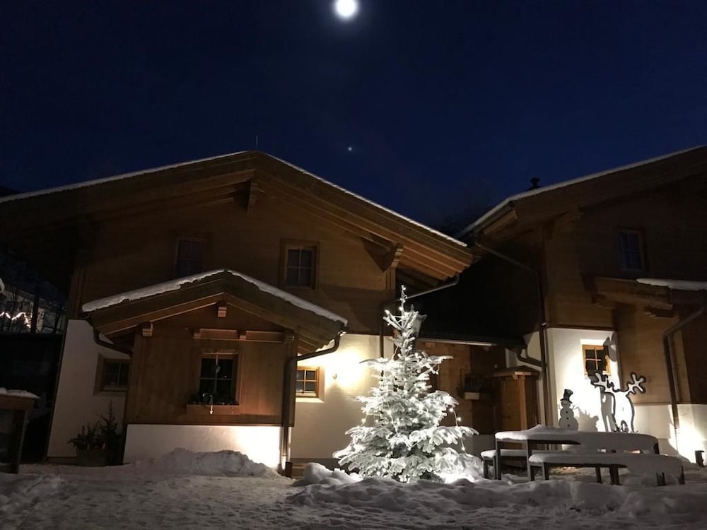Dorfchalets Kaprun 4/50
