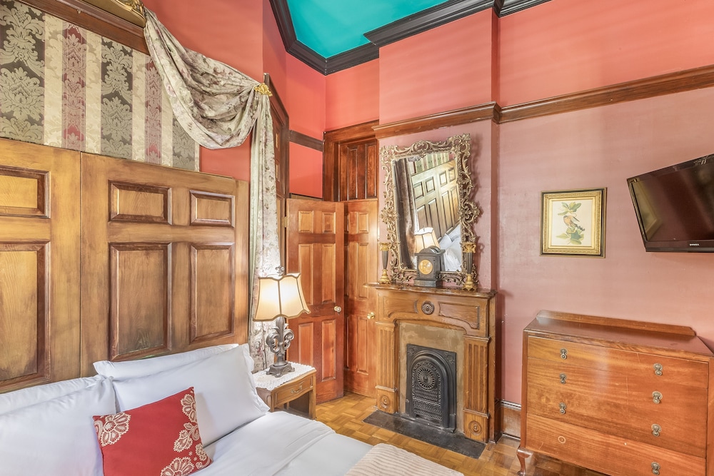 COMFORT, SUITE, PRIVATE BATHROOM