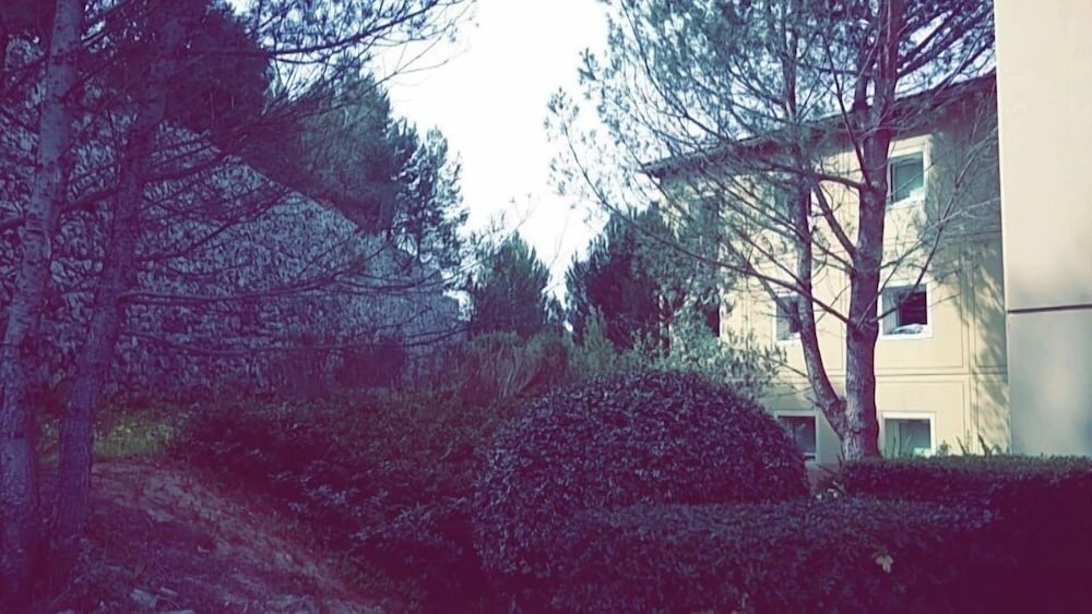 hotelF1 Aix en Provence Sainte Victoire Hotel 46/50