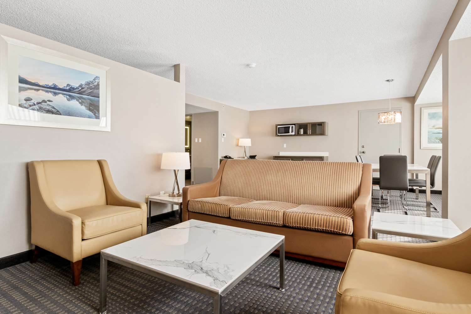Best Western Premier Calgary Plaza Hotel and Conference Centre 36/65