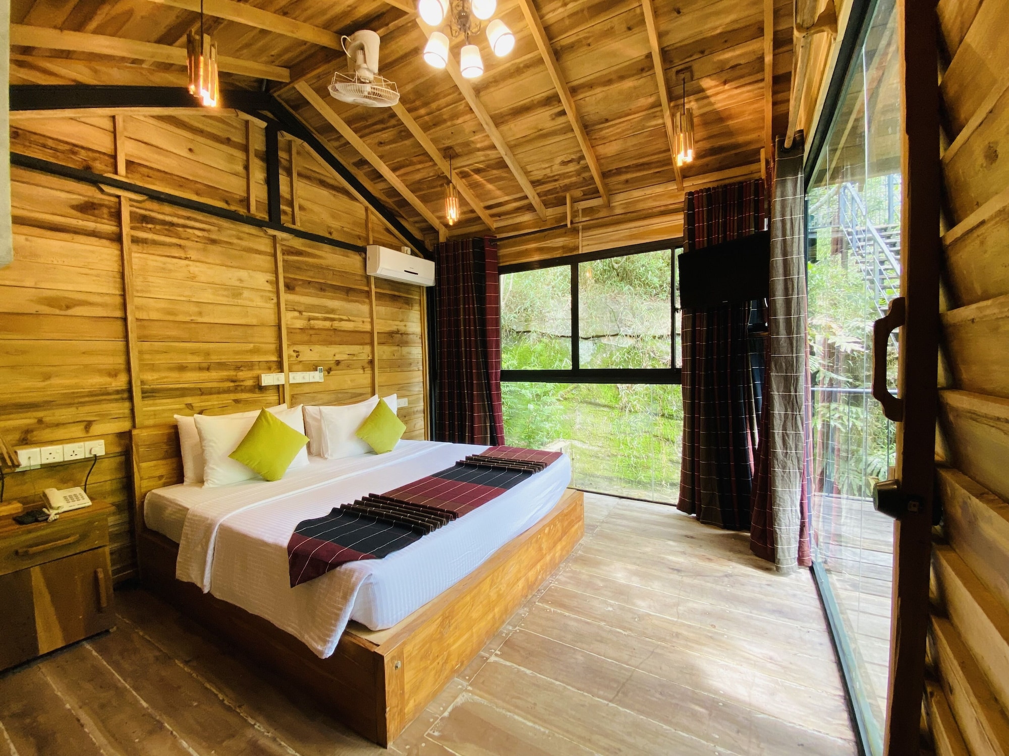 Royal, Nature, River, Villa, King Bed