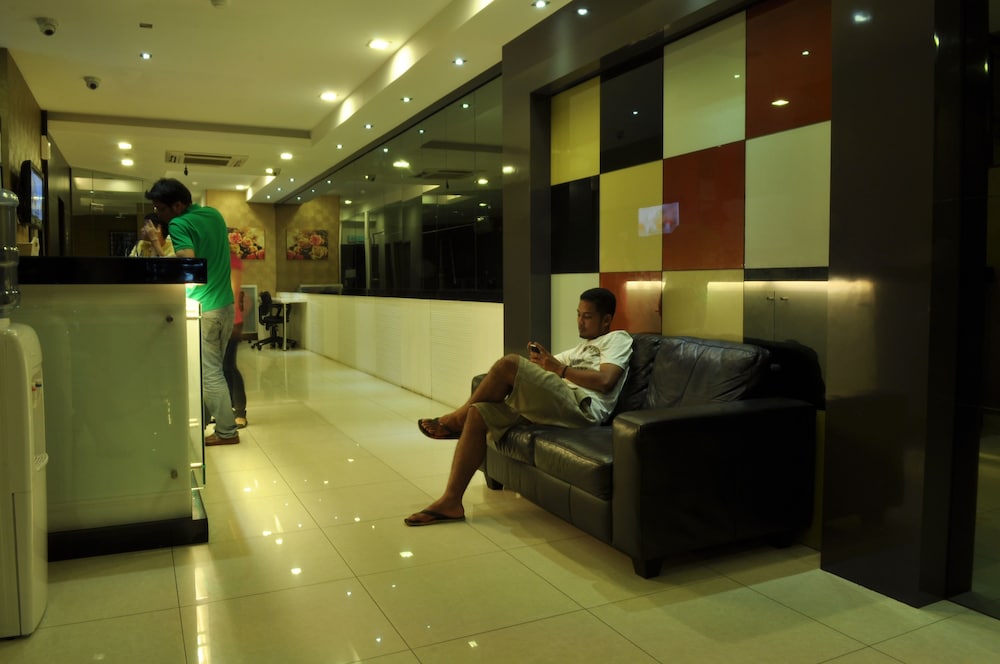 Signature Hotel 35/39