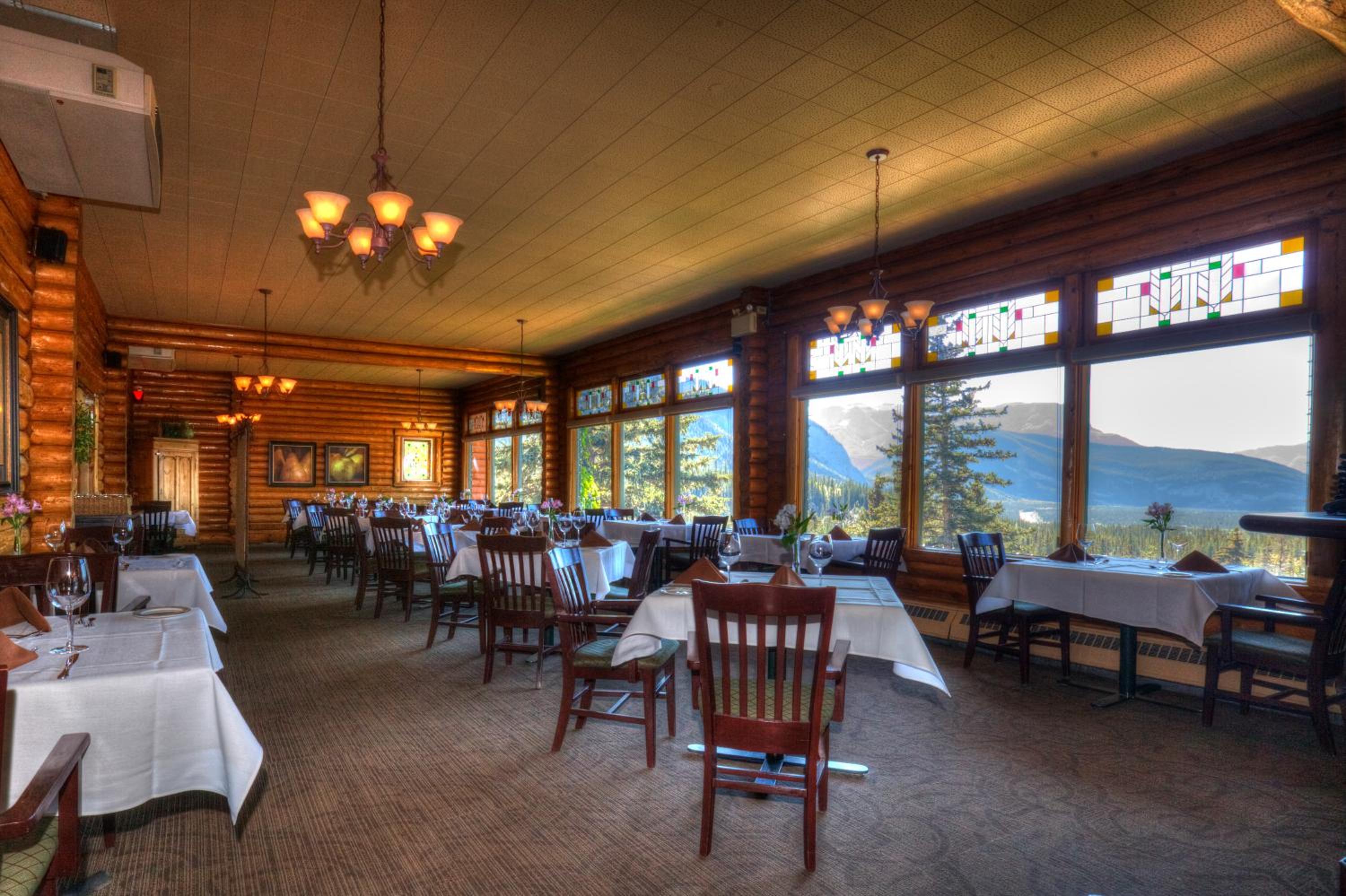 Overlander Mountain Lodge 16/22