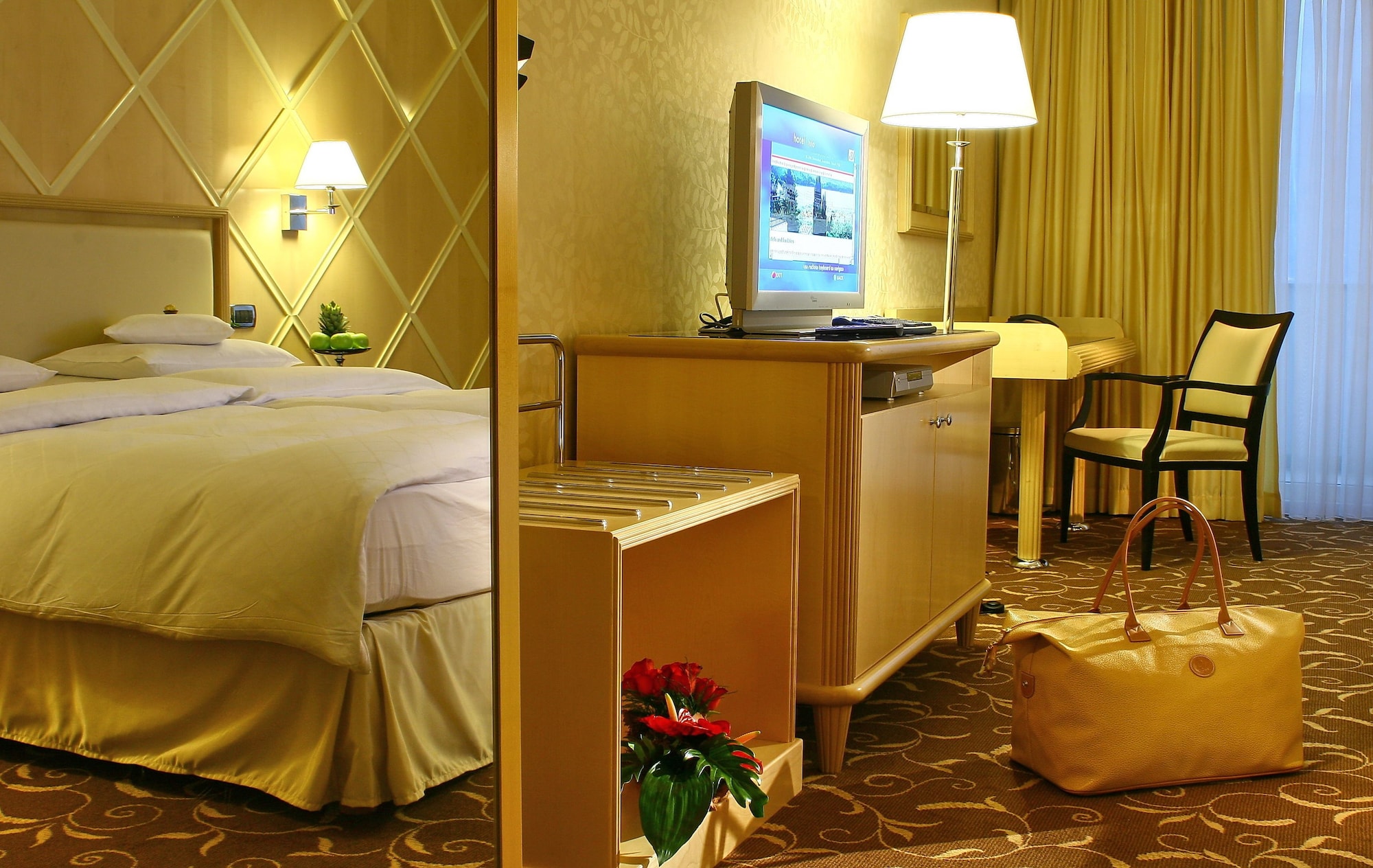 غرفة سوبيريور بسرير مزدوج أو سريرين منفصلين بإطلالة على البحر بشرفة، Splendid Conference Spa Resort 2/4