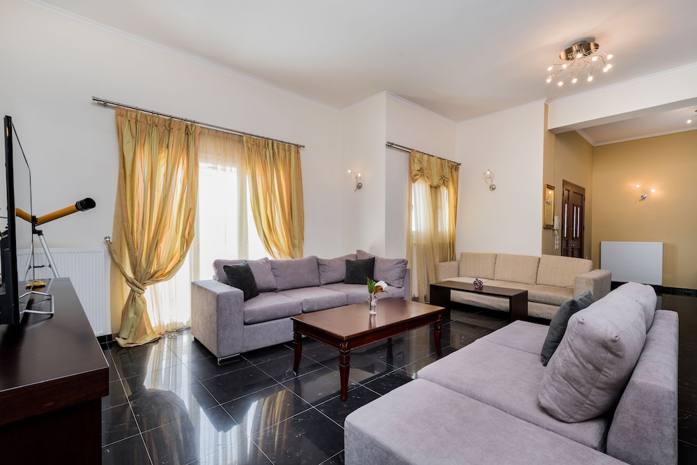 Leone Luxury Villas 35/50