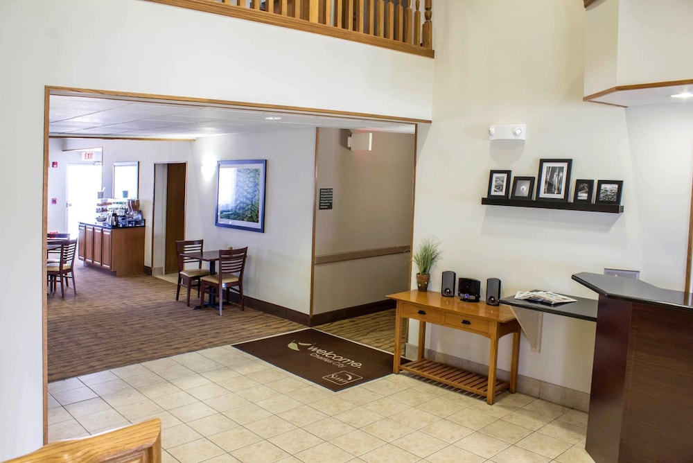 Sleep Inn & Suites Charles City 31/54