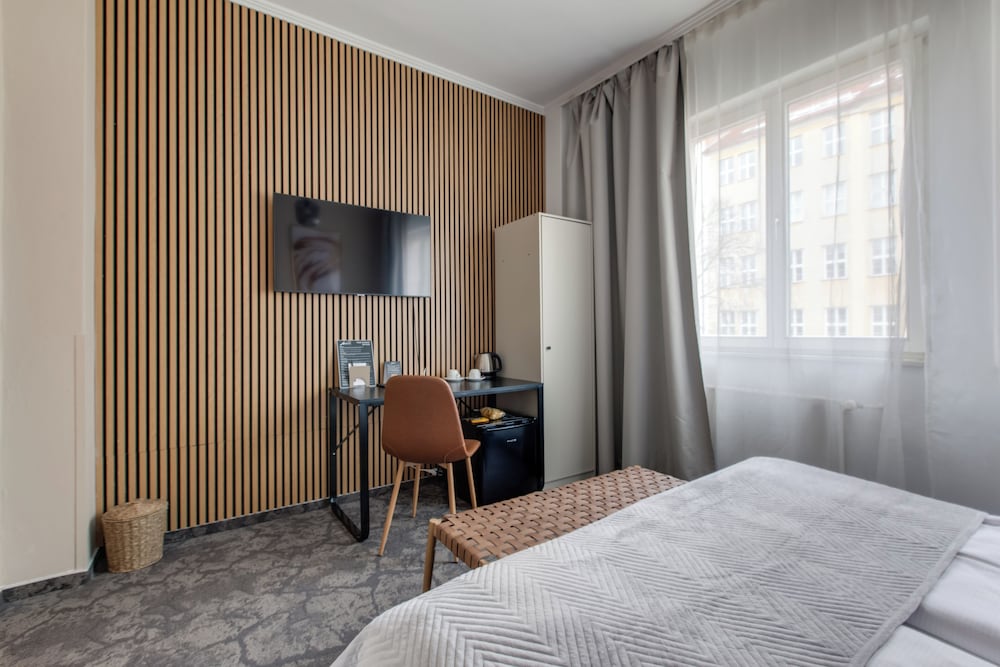 Andante Hotel 40/50