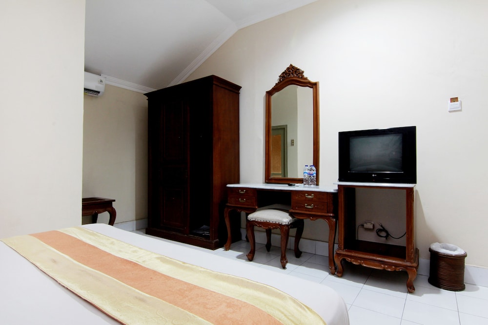 Grand Rosela Yogyakarta Hotel 22/74