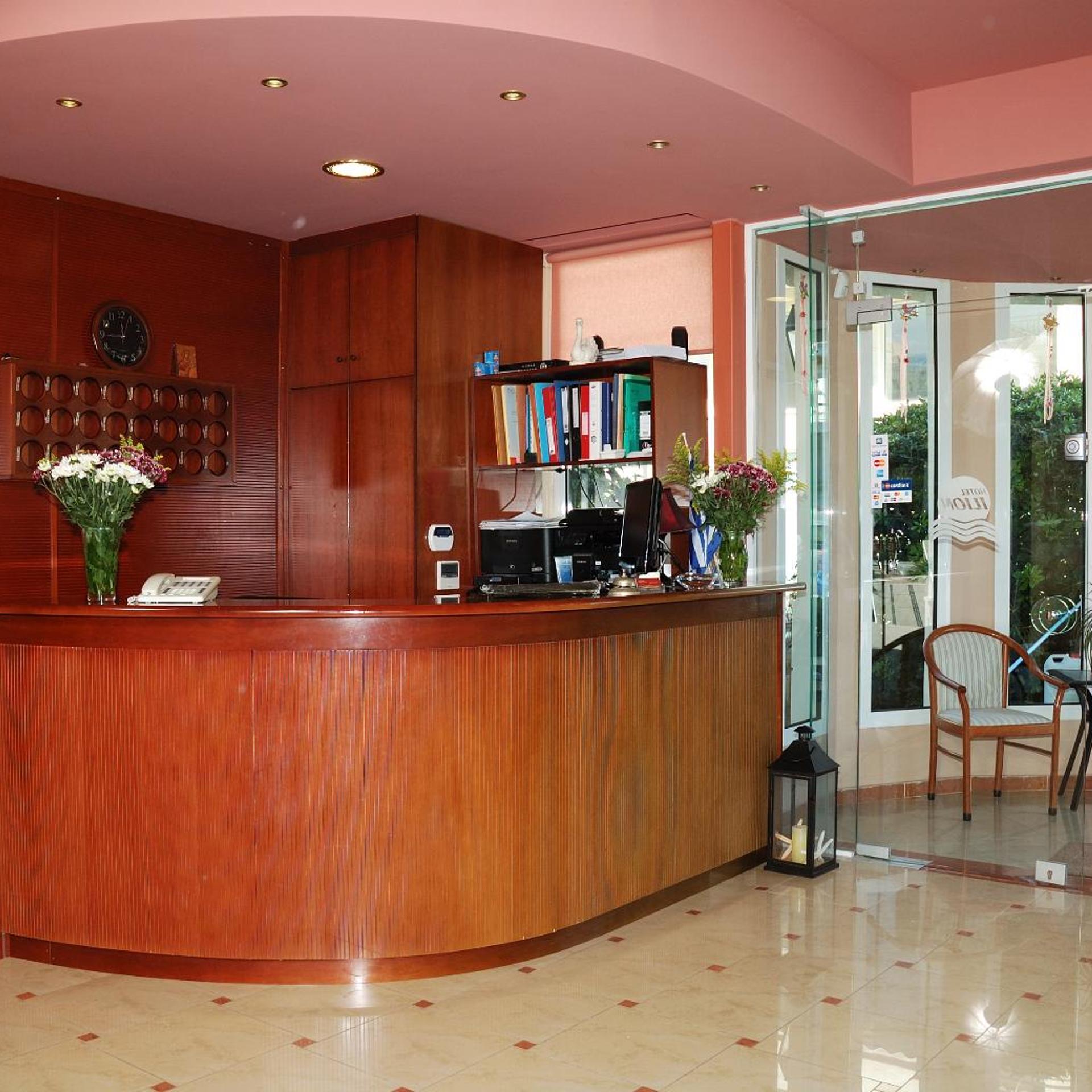 Ilion Hotel 8/48